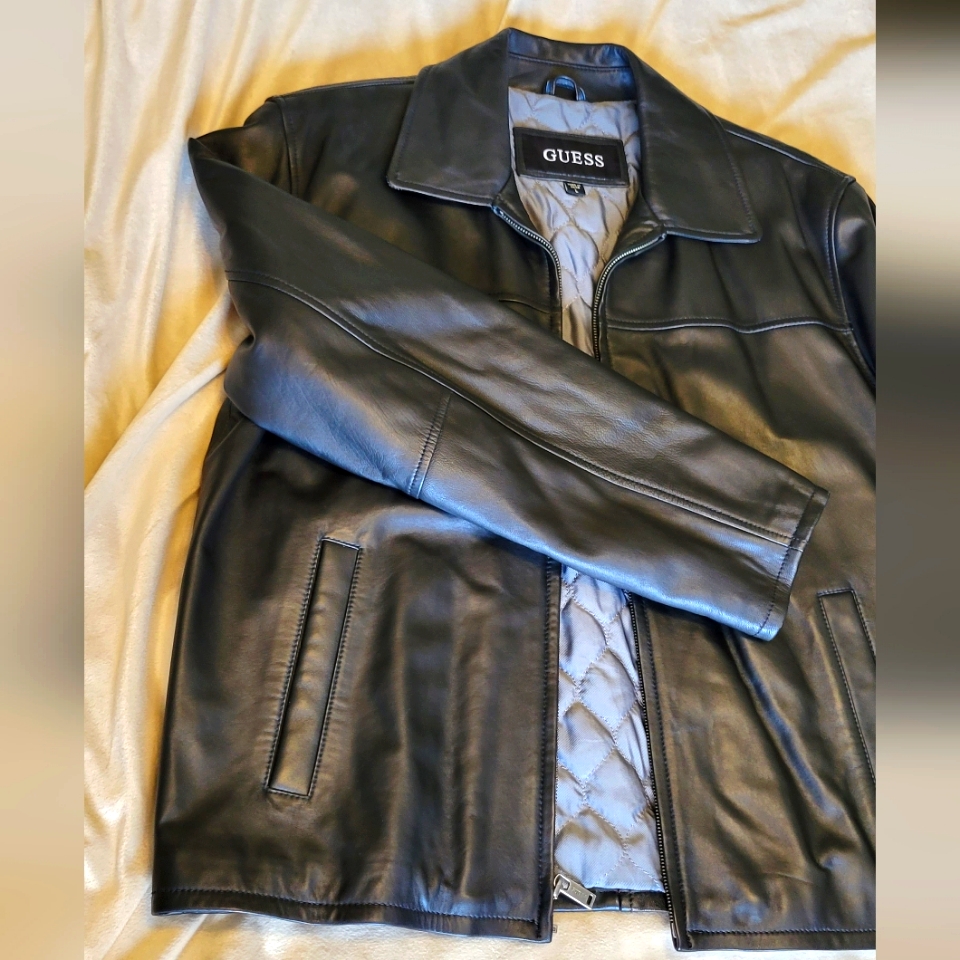 Guess Leather Jacket Euc